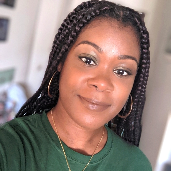 Meet your Posher, Carol - Picture 4 of 16